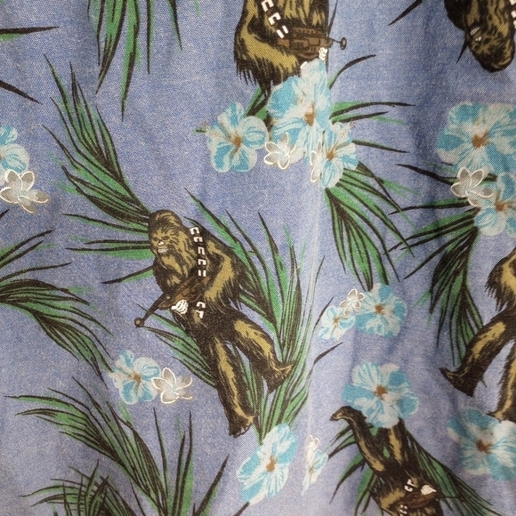 Star Wars Chewbacca Hawaiian Shirt Men's Small Floral Button Front Short Sleeve - Picture 6 of 8